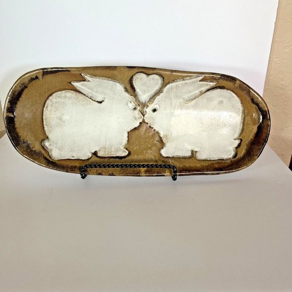 Glazed Pottery Platter Bunnies/Heart Theme Tan/Brown Oval shape 15.5" Handmade - Picture 8 of 12